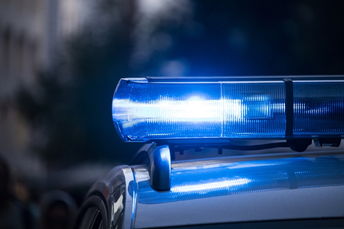 Unfall auf B16 bei Manching: Lkw und Bus beteiligt 