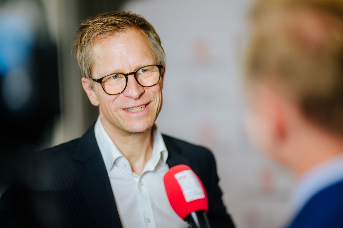 Dr. Peter Grein erhält den Motivationspreis Schlaganfall 