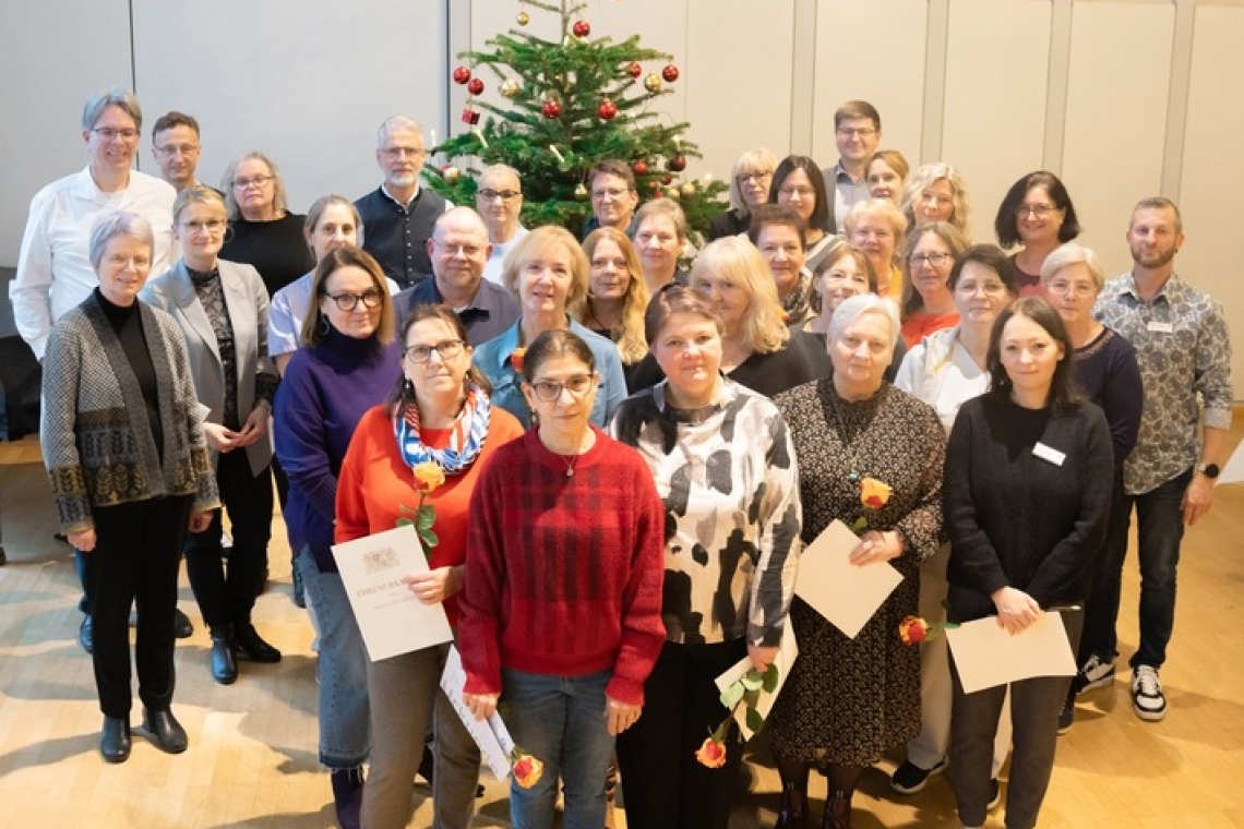 Klinikum Ingolstadt ehrt zum Jahresende viele langjährige Mitarbeitende 