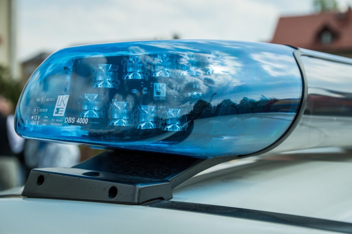 Umhängetasche aus Einkaufswagen entwendet