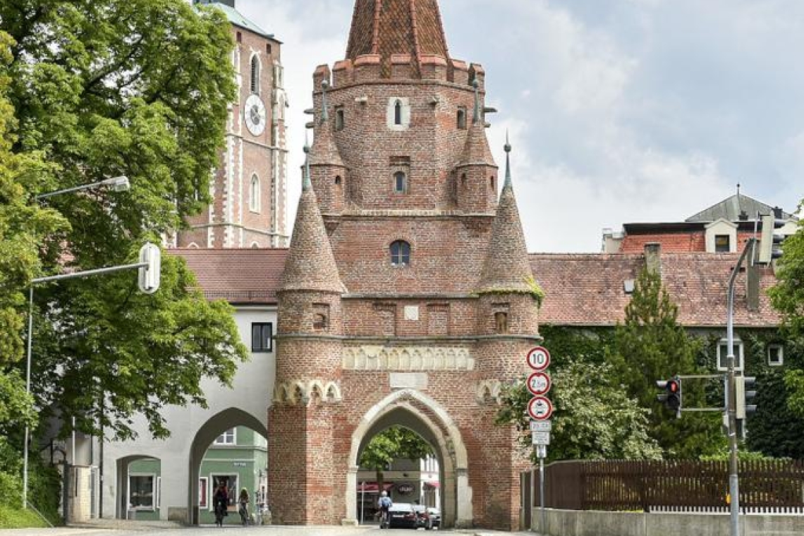 Keine Durchfahrt durch das Kreuztor Ingolstadt 