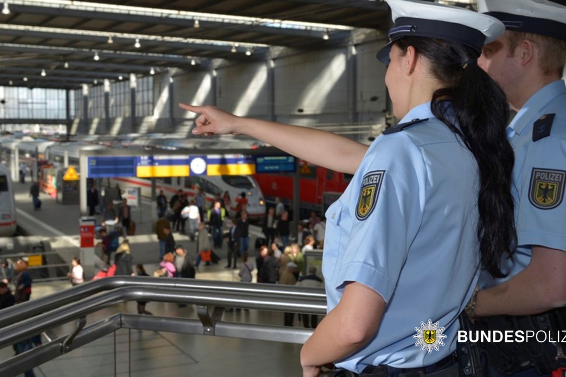 Mann belästigt im ICE Sitznachbarin sexuell 