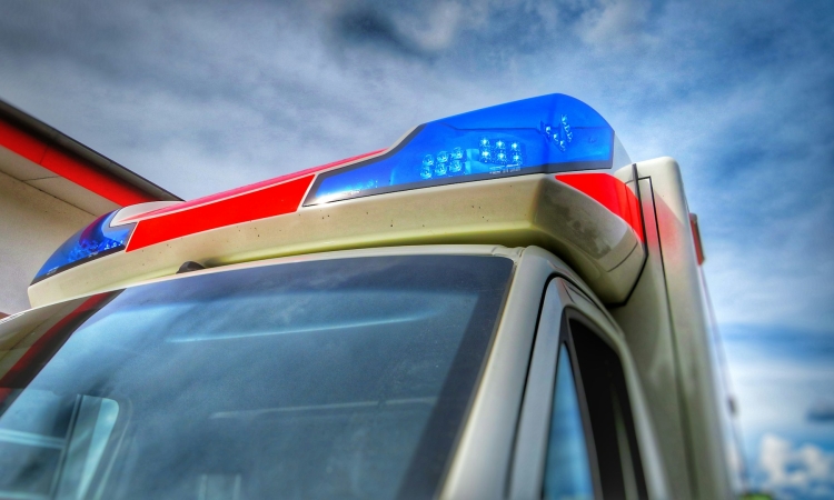 Unfall zw. Pkw und E-Scooter-Fahrerin