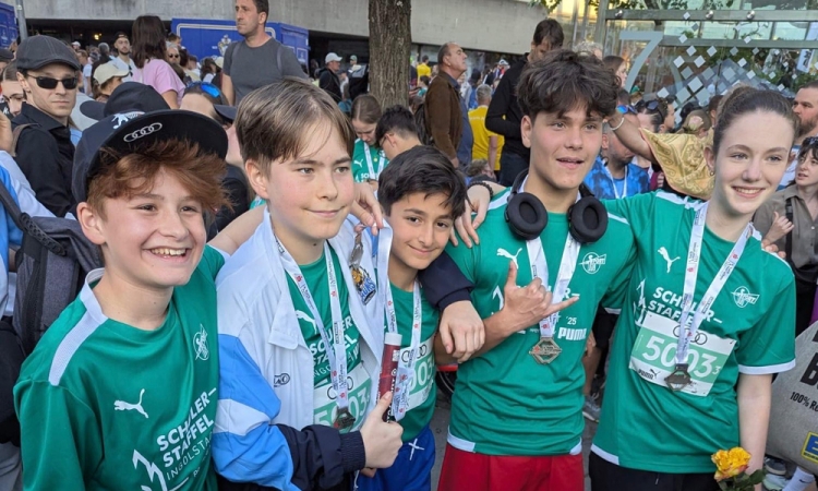 Montessorischüler:innen beim Ingolstädter Halbmarathon 