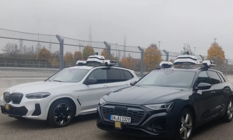 Mit Sissi und Franz nimmt die Mobilität der Zukunft Fahrt auf 