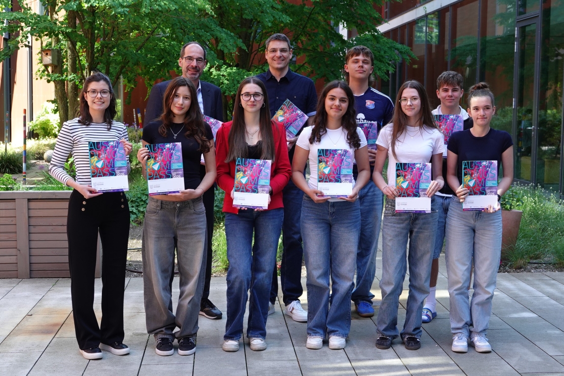 Realschule Kösching präsidiert die Neuauflage des Ausbildungskompasses 
