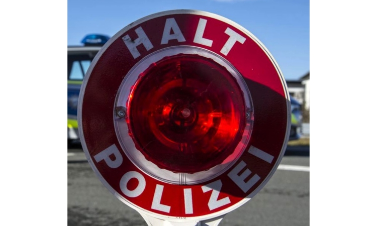 Lkw-Fahrer ist alkoholisiert und gefährdet andere Verkehrsteilnehmer