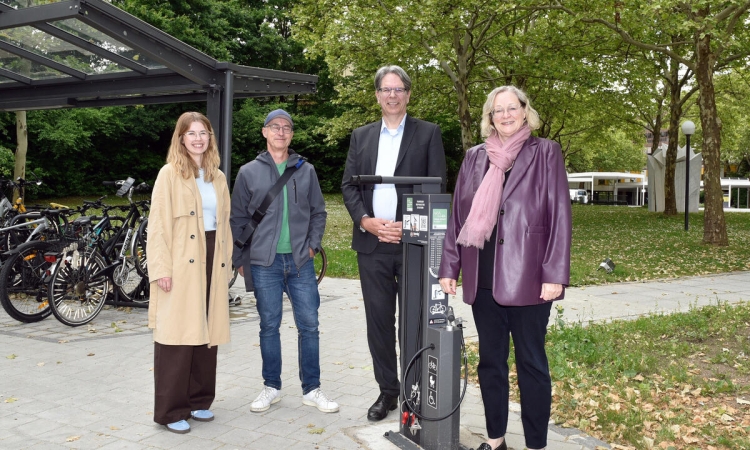 Moderne Fahrradabstellanlage am Klinikum Ingolstadt 