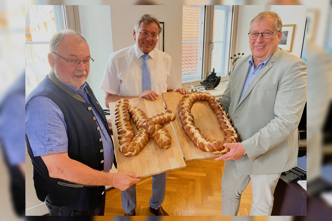 OB Bernhard Gmehling feiert 40 Jahre Dienstjubiläum 