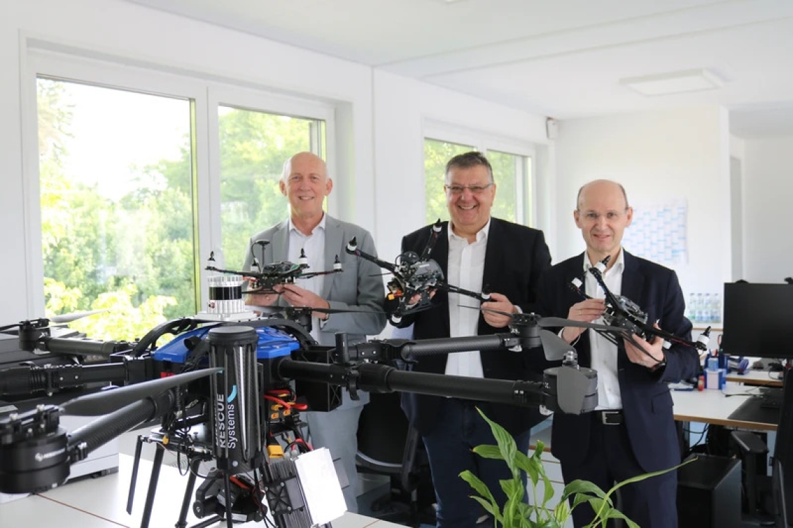 Bürgermeister Herbert Nerb aus Manching besucht das Technologietransferzentrum (TTZ)