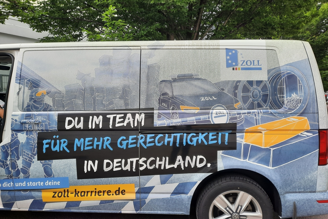 Praktikumstage des Hauptzollamts Augsburg/Einblicke in die Aufgabenvielfalt des Zolls 