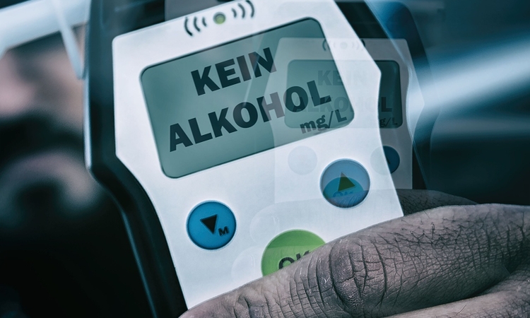 Zwei betrunkene Autofahrer wurden aus dem Verkehr gezogen