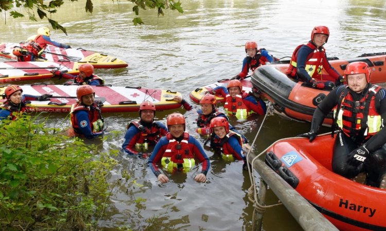 Fluss und Genuss - Donauschwimmen mit Party