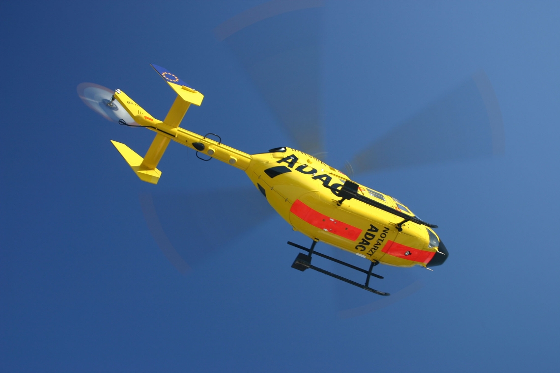 Rettungshubschrauber im Einsatz nach einem Sturz 