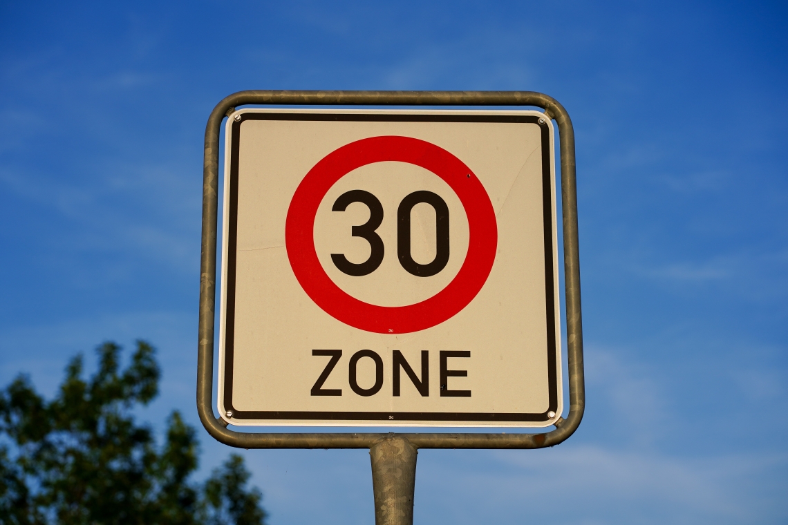 Verlängerung 30km/h Begrenzung Ingolstädter Straße in Kösching 