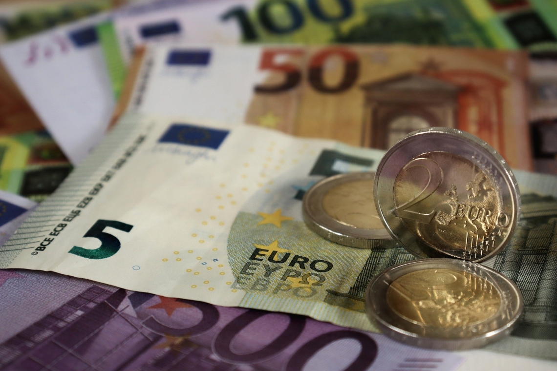 Auskommen mit dem Einkommen – Wer verdient wo wieviel?