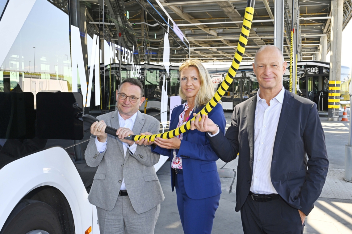 Flughafen München weiht neues eBusdepot ein 