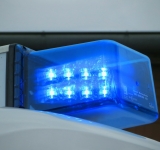 21-jährige Motorradfahrerin stürzt nach Fahrfehler
