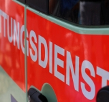 16-jährige Radfahrerin prallt in offene Autotür 