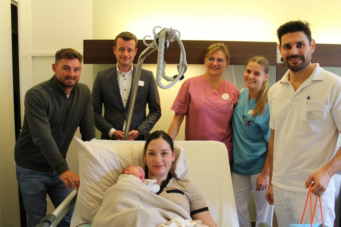 Louis ist die 800. Geburt des Jahres der AMEOS Klinikum St. Elisabeth Neuburg  