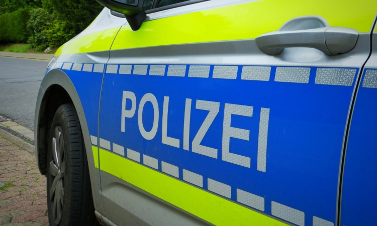 Kindergartenfenster in Nassenfels eingeschlagen